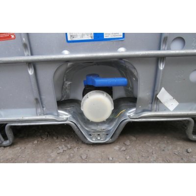 IBC nádrž 1000L vypláchnutá 22cm oplechovaná