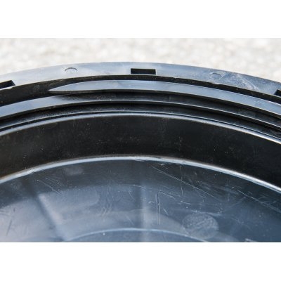 Neuer Deckel DN225 mit Grobgewinde für IBC-Tank