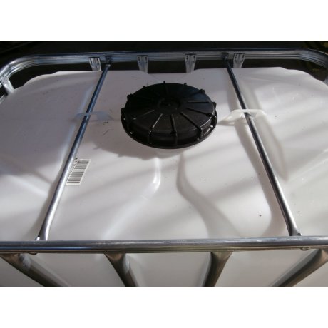 IBC nádrž 600L NOVÁ natur 22cm na dřevě