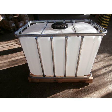 IBC nádrž 600L NOVÁ natur 22cm na dřevě