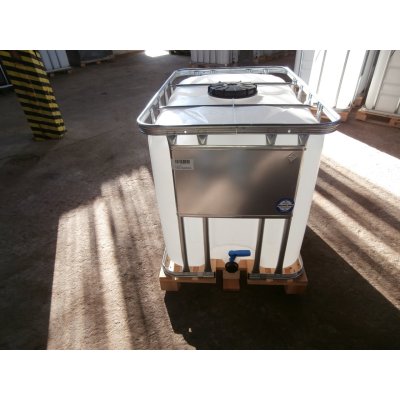 IBC nádrž 600L NOVÁ natur 22cm na dřevě