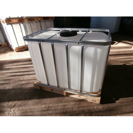 IBC nádrž 600L NOVÁ natur 22cm na dřevě