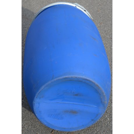 sud plastový 220L pákový uzávěr modrý  www.nadrze.navsechno.cz