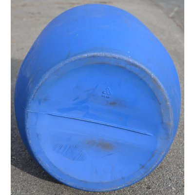 sud plastový 220L pákový uzávěr modrý  www.nadrze.navsechno.cz