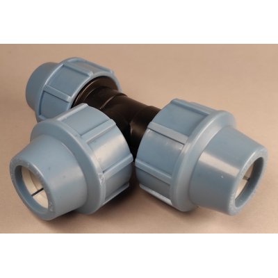 Plastová svěrná spojka - tvarovka T kus