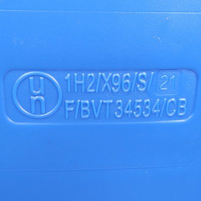 sud plastový 60L pákový uzávěr hranatý modrý | www.nadrze.navsechno.cz