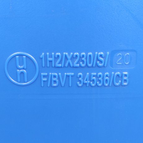 sud plastový 135L pákový uzávěr hranatý modrý | www.nadrze.navsechno.cz