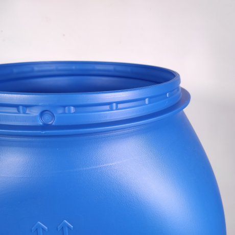 sud plastový 135L pákový uzávěr hranatý modrý | www.nadrze.navsechno.cz