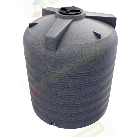 Самонесущий пластиковый резервуар емкостью 5000 л.