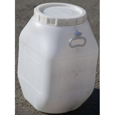 sud plastový 50L hranatý šroubovací natur po tabletách do bazénu | www.nadrze.navsechno.cz