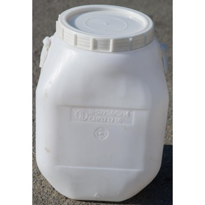 sud plastový 50L hranatý šroubovací natur po tabletách do bazénu | www.nadrze.navsechno.cz