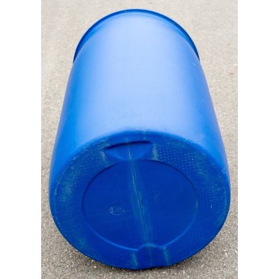 sud plastový 220L modrý odříznutý | www.nadrze.navsechno.cz